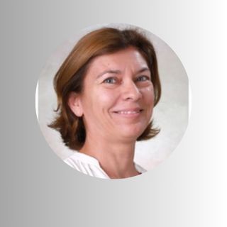 ezüst Szerző Krisztina